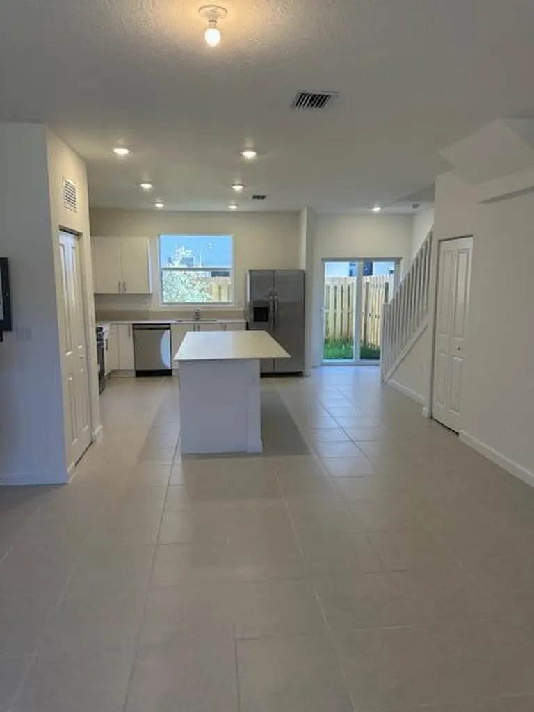 1154 SE 2 Street Florida City FL 33034