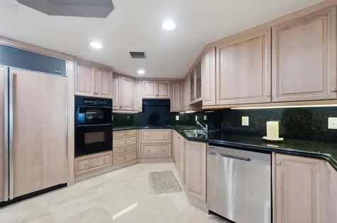 9595 Collins Avenue Surfside FL 33154