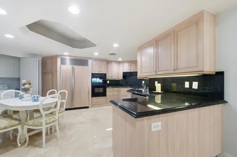 9595 Collins Avenue Surfside FL 33154
