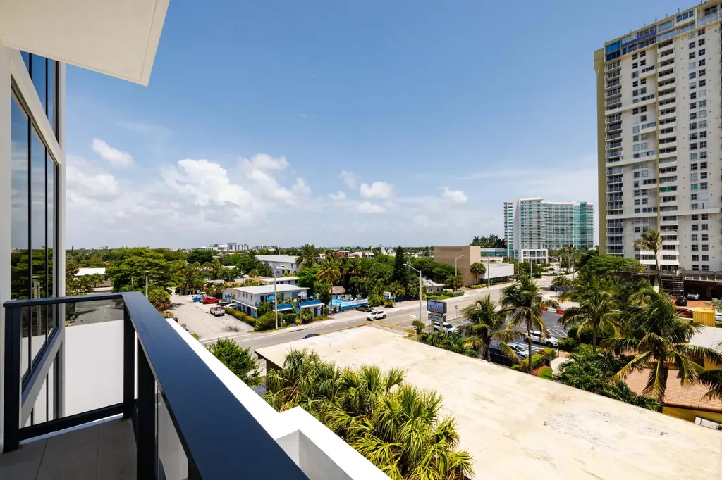 305 Briny Avenue Pompano Beach FL 33062