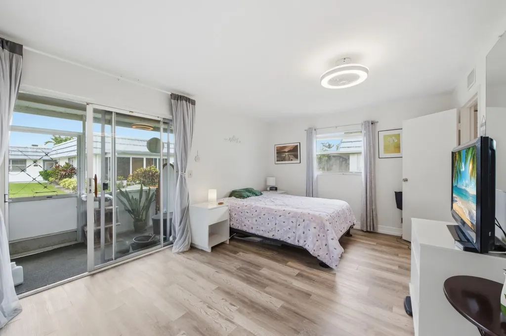 30 Waterford B Way Delray Beach FL 33446
