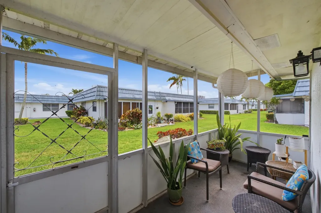 30 Waterford B Way Delray Beach FL 33446