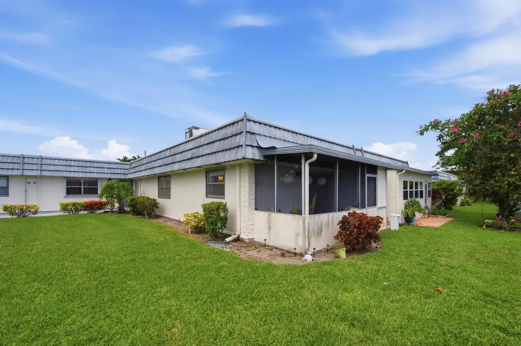 30 Waterford B Way Delray Beach FL 33446