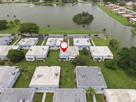 30 Waterford B Delray Beach FL 33446