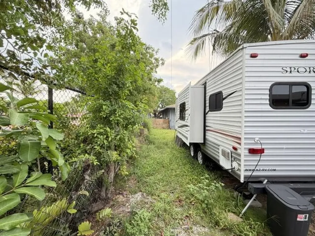 714 S H Street Lake Worth Beach FL 33460