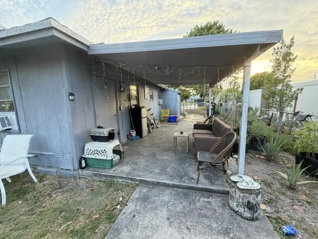 714 S H Street Lake Worth Beach FL 33460