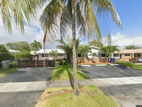 461 SE 1st Terrace Pompano Beach FL 33060