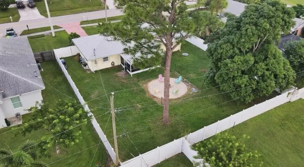772 SE Thornhill Drive Port St Lucie FL 34983