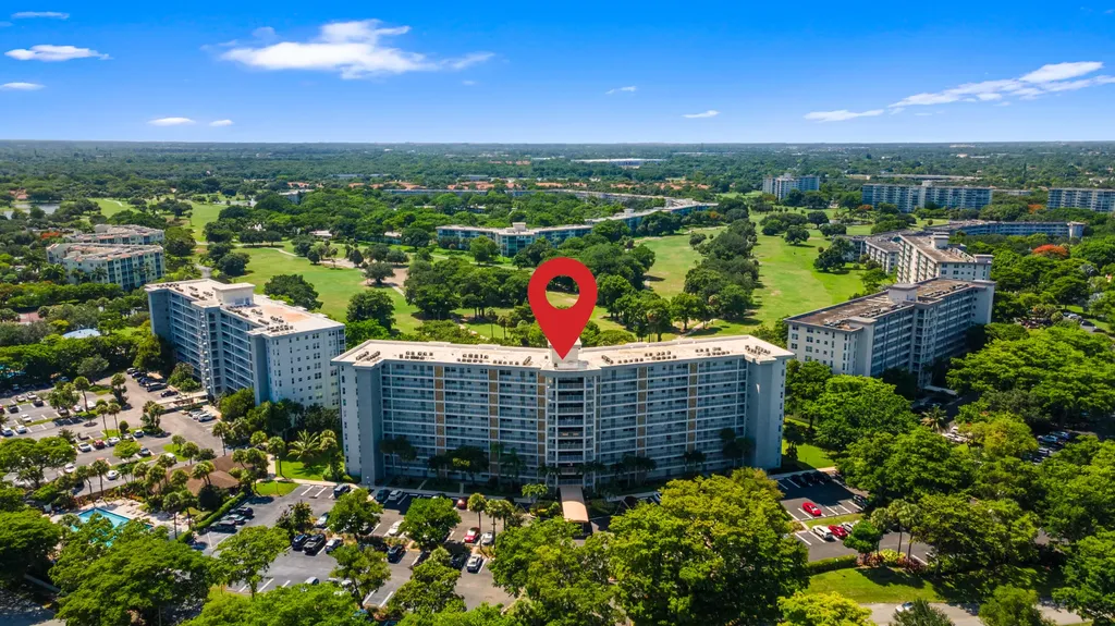 625 Oaks Drive Pompano Beach FL 33069