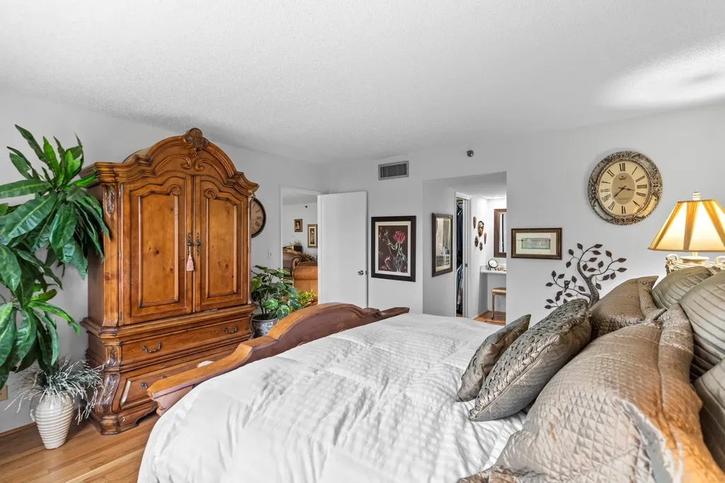 625 Oaks Drive Pompano Beach FL 33069
