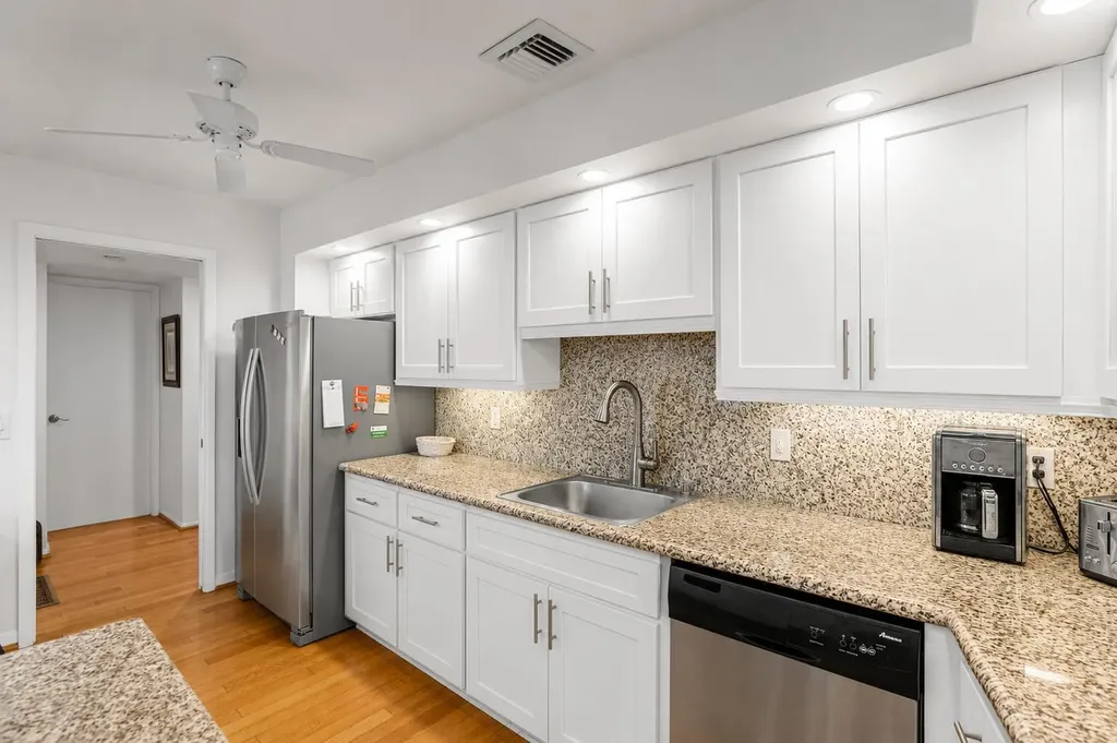 625 Oaks Drive Pompano Beach FL 33069