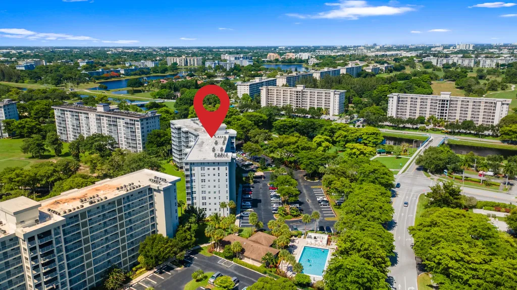 625 Oaks Drive Pompano Beach FL 33069