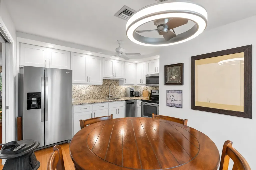 625 Oaks Drive Pompano Beach FL 33069