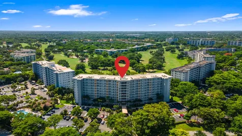 625 Oaks Drive Pompano Beach FL 33069