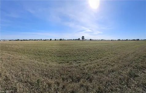 2016 NE 17th Terrace Cape Coral FL 33909