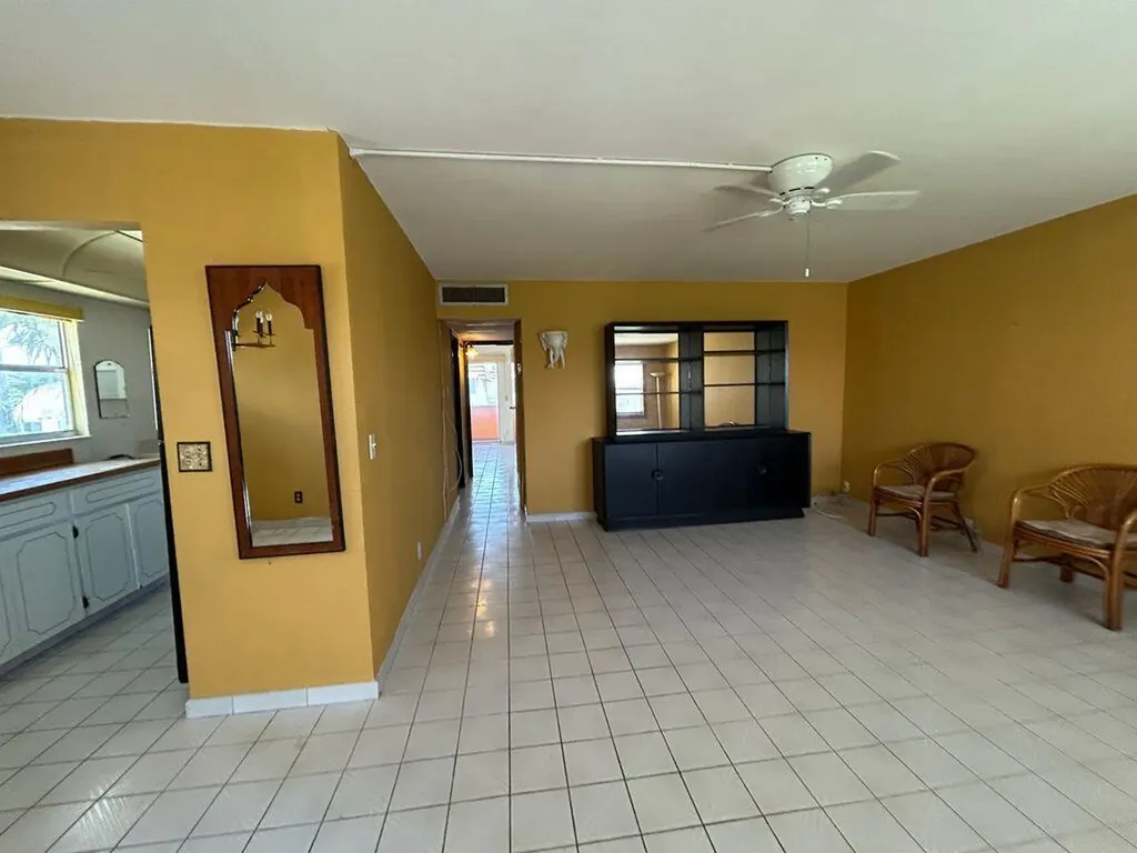 137 Saxony C Terrace Delray Beach FL 33446