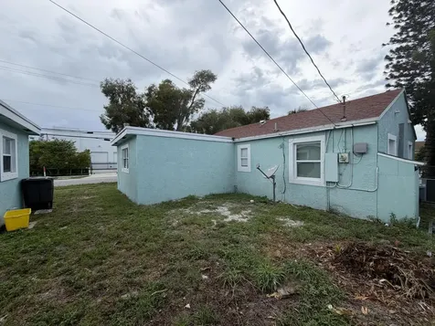442 Winters Street West Palm Beach FL 33405