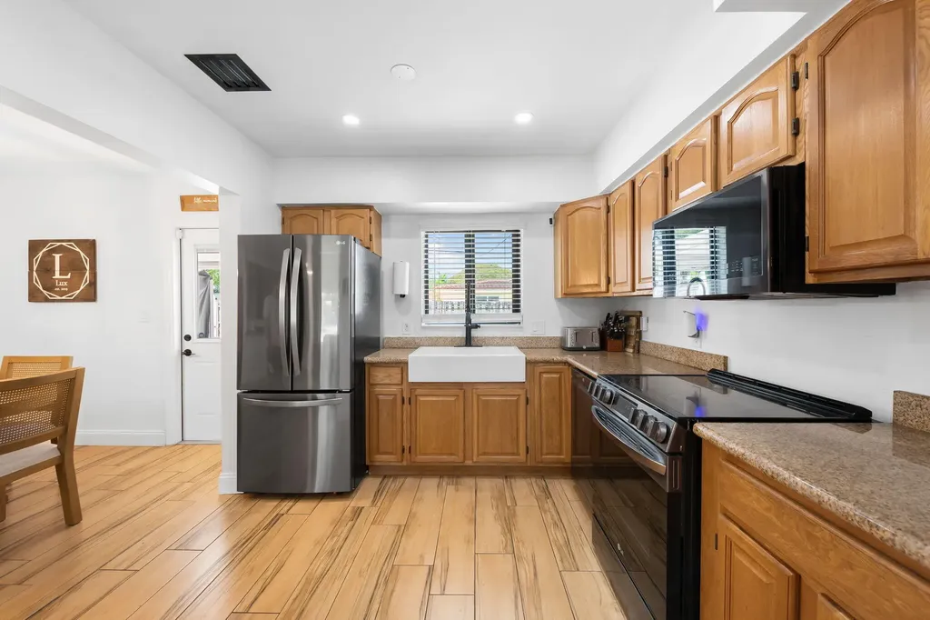 1032 SW 1st Terrace Pompano Beach FL 33060