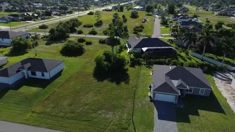 2012 NW 24th Place Cape Coral FL 33993
