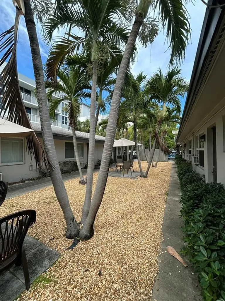 925 NE 17th Avenue Fort Lauderdale FL 33304