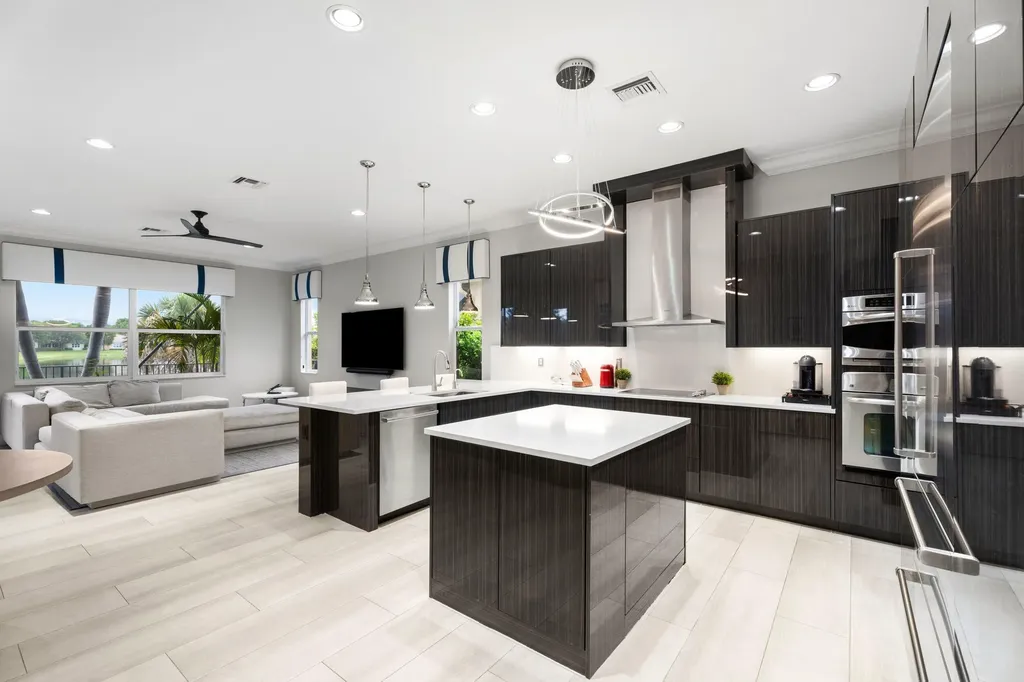 12140 Aviles Circle Palm Beach Gardens FL 33418