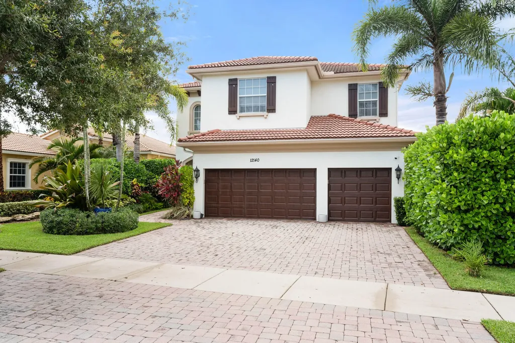 12140 Aviles Circle Palm Beach Gardens FL 33418