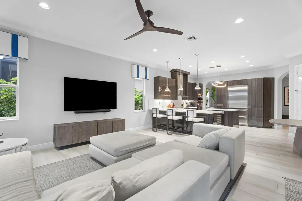 12140 Aviles Circle Palm Beach Gardens FL 33418