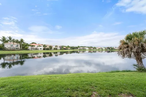12140 Aviles Circle Palm Beach Gardens FL 33418