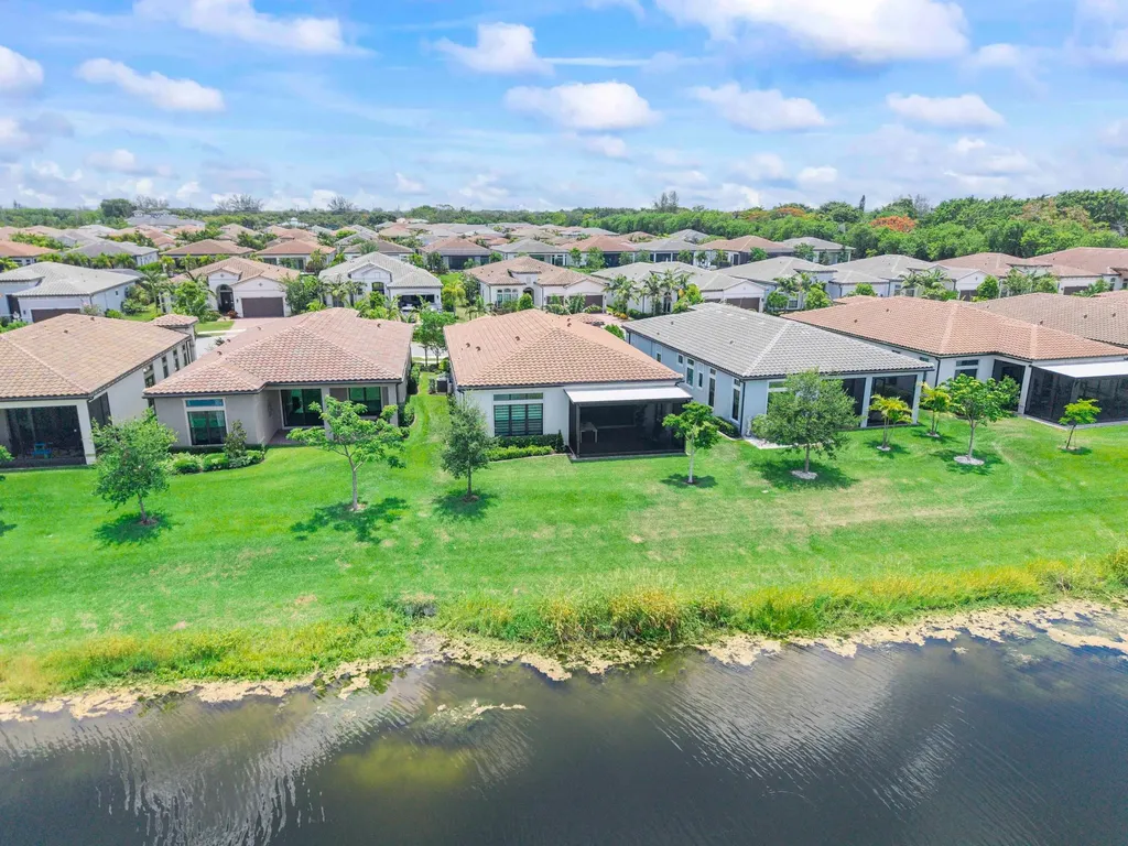 7885 Ironwood Way Parkland FL 33067