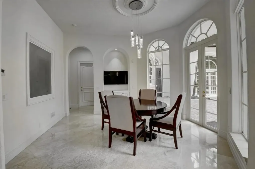 7635 Mandarin Drive Boca Raton FL 33433