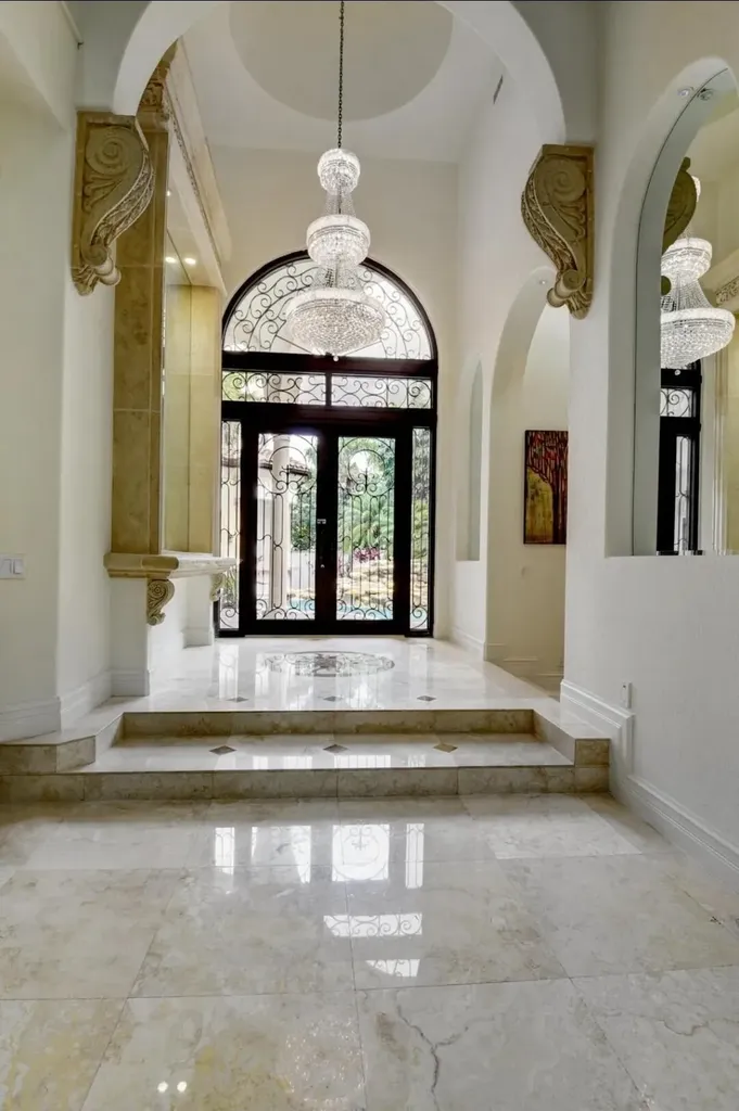 7635 Mandarin Drive Boca Raton FL 33433