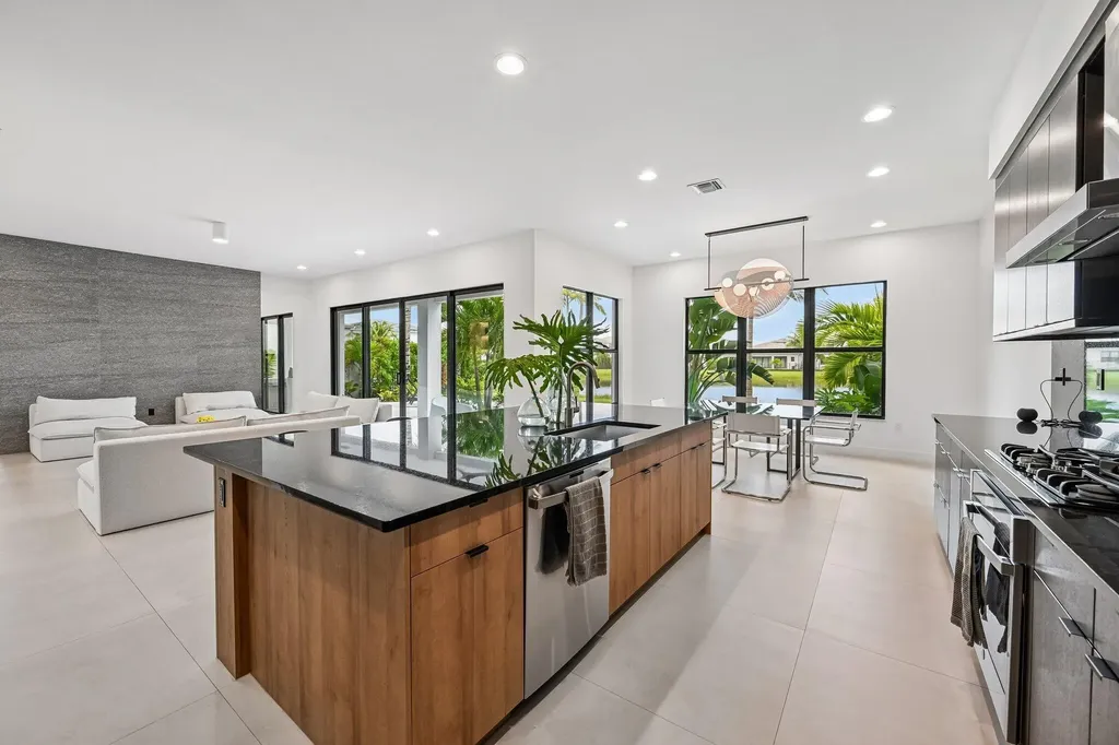 17070 Rainbow Falls Trail Boca Raton FL 33496