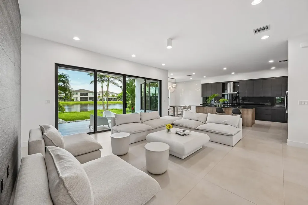 17070 Rainbow Falls Trail Boca Raton FL 33496