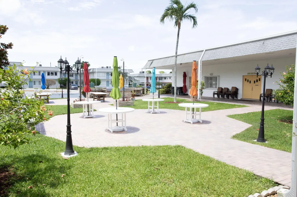 3160 Lake Osborne Drive Lake Worth Beach FL 33461