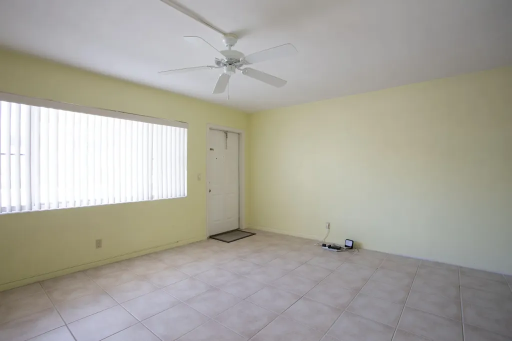 3160 Lake Osborne Drive Lake Worth Beach FL 33461