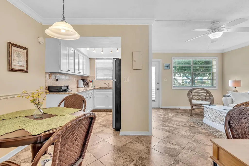 40 SE 13th Street Boca Raton FL 33432