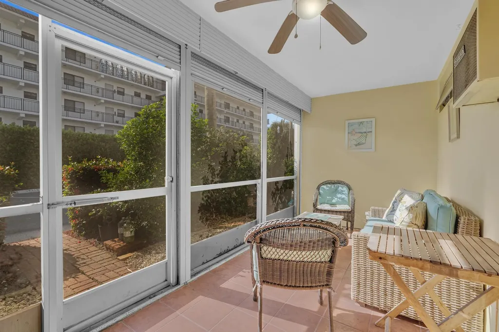 40 SE 13th Street Boca Raton FL 33432