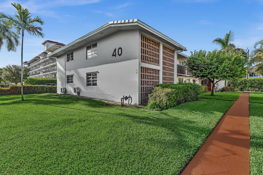 40 SE 13th Street Boca Raton FL 33432