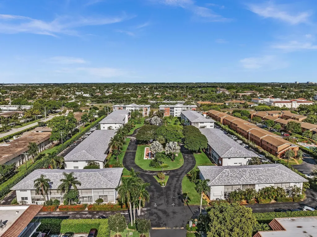 40 SE 13th Street Boca Raton FL 33432