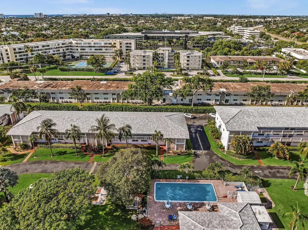40 SE 13th Street Boca Raton FL 33432