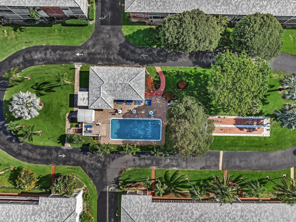 40 SE 13th Street Boca Raton FL 33432