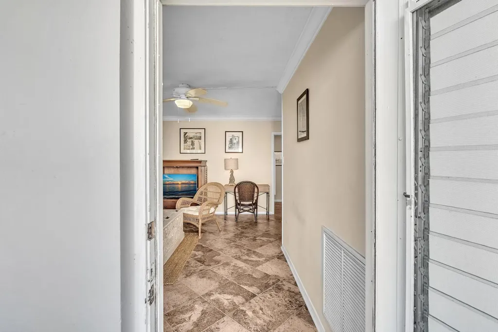 40 SE 13th Street Boca Raton FL 33432