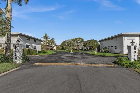 40 SE 13th Street Boca Raton FL 33432