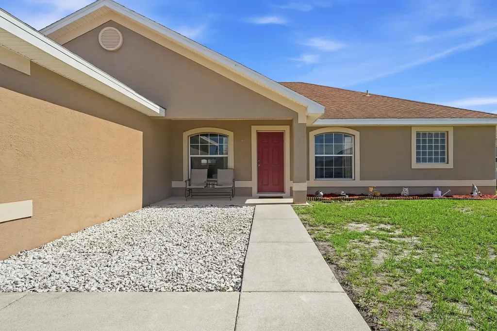 1781 SW Starman Avenue Port St Lucie FL 34953