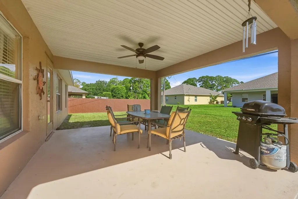 1781 SW Starman Avenue Port St Lucie FL 34953