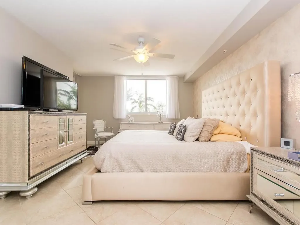 2001 N Ocean Boulevard Fort Lauderdale FL 33305