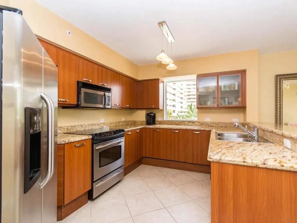 2001 N Ocean Boulevard Fort Lauderdale FL 33305