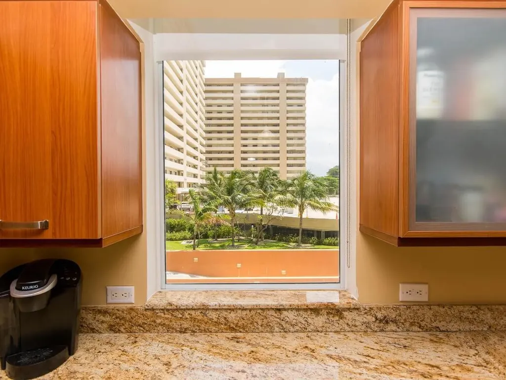 2001 N Ocean Boulevard Fort Lauderdale FL 33305