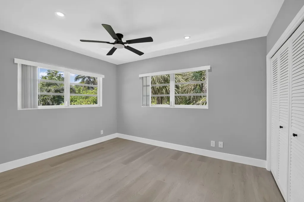 2755 NE 28th Avenue Lighthouse Point FL 33064