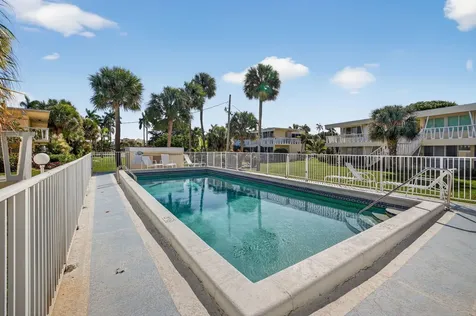 2755 NE 28th Avenue Lighthouse Point FL 33064